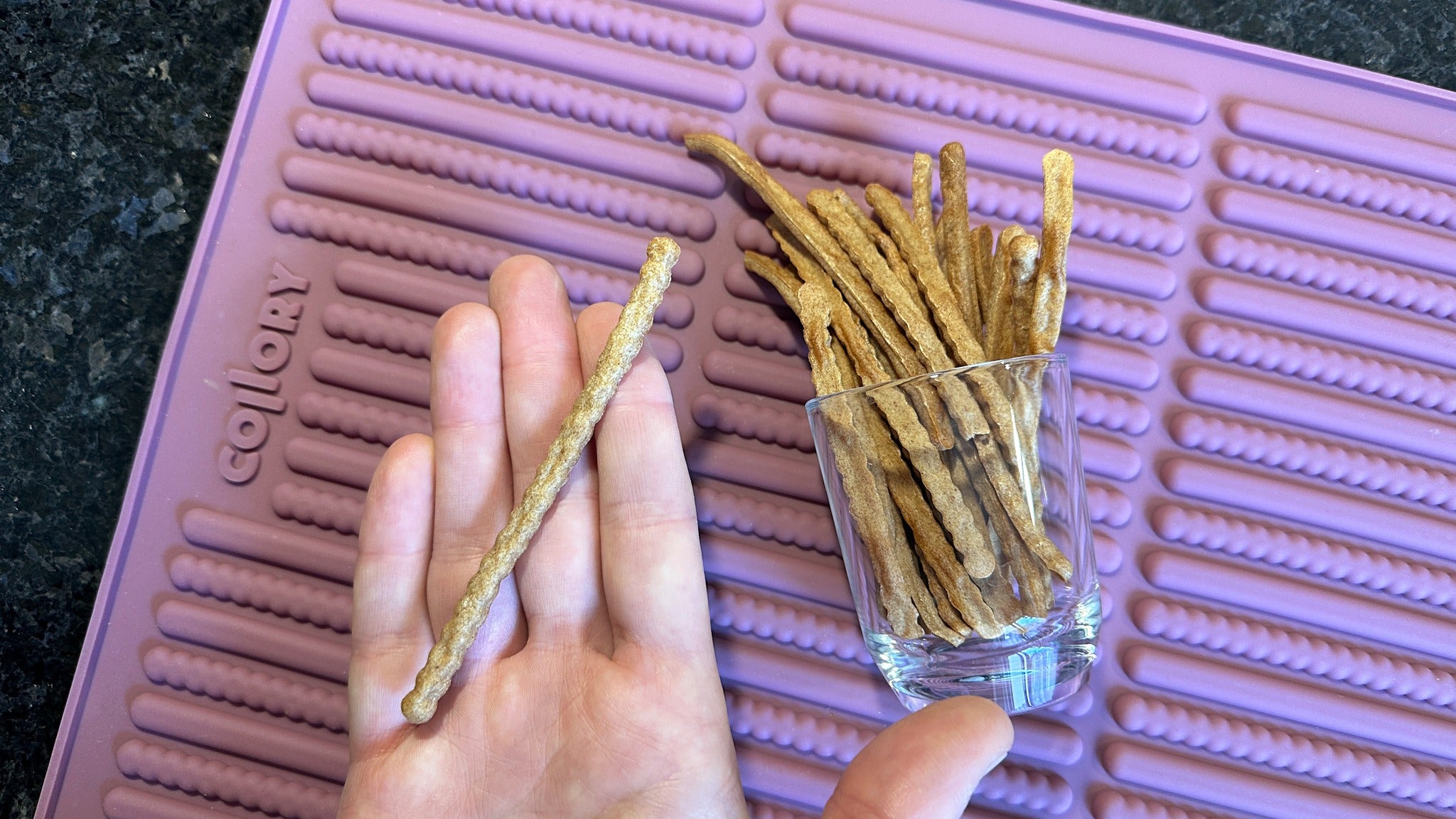 Collory Backmatten für Hundesnack in Stangenform