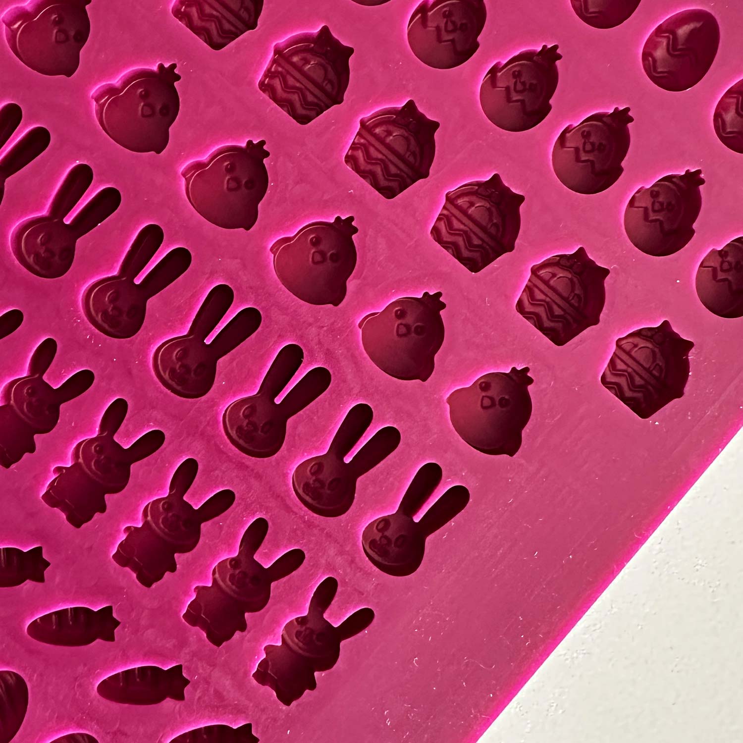 Collory Backmatte für Hundeleckerlis in Ostermotive